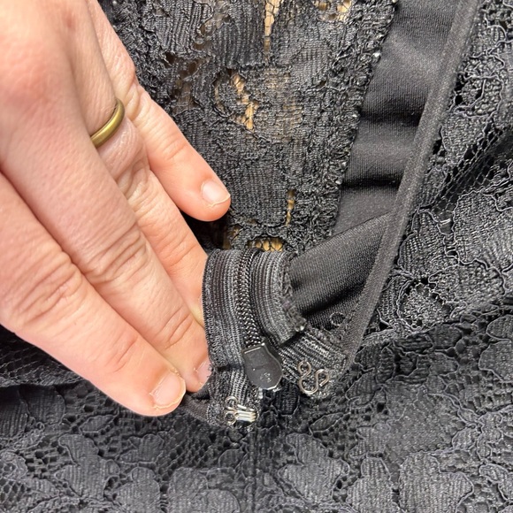 Gianni Bini size M Black Lace Illusion V Neck Long Sleeved Wide Leg Jumpsuit LBD - Picture 13 of 16